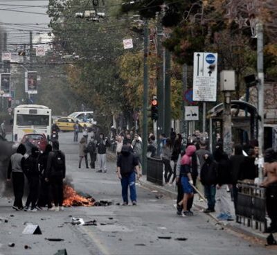 Ce lundi à Athènes