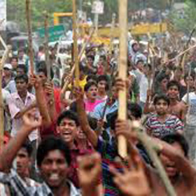 La manifestation des ouvriers du textile à Ashulia