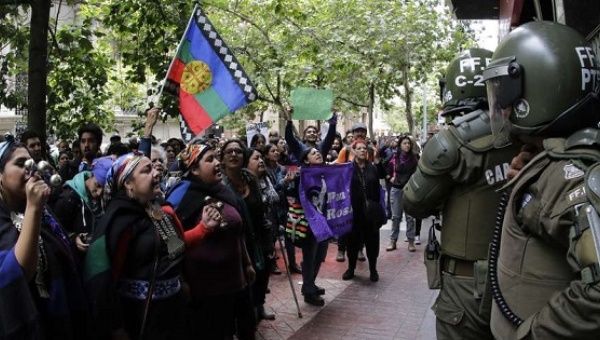 Les Mapuches à Santiago (archive)