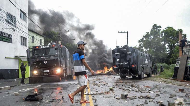 L'intervention de la police à São Matheus