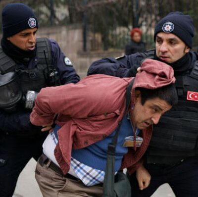 Arrestation devant l'université d'Ankara