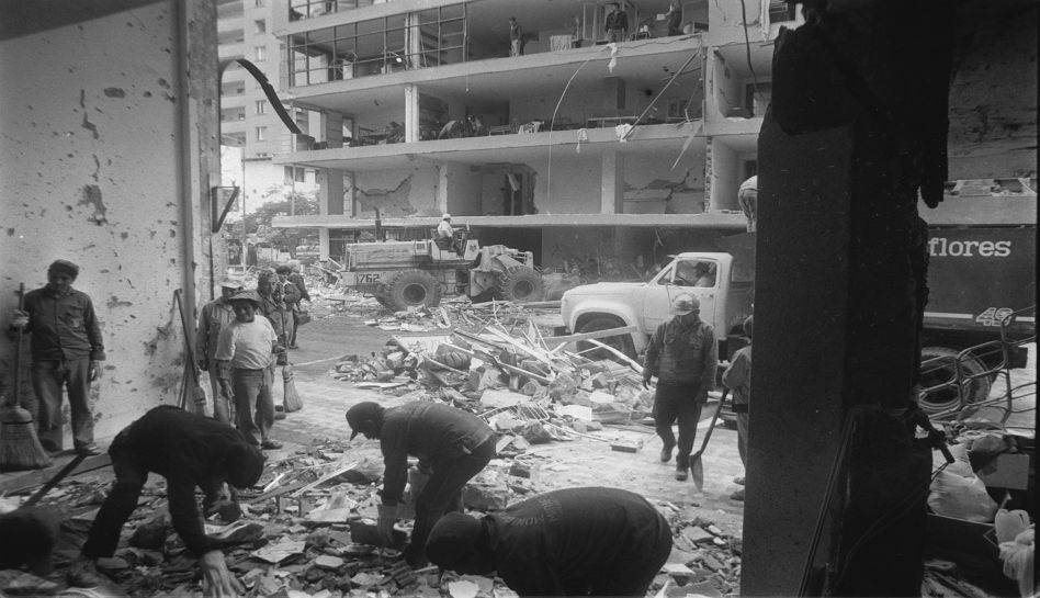La rue Tarata après l'explosion