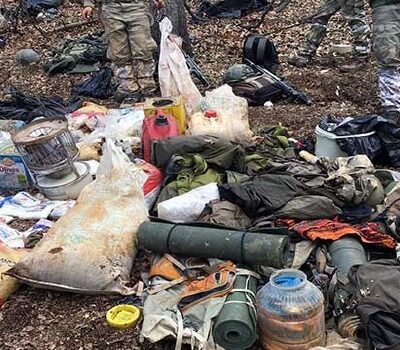 L'équipement et les provisions retrouvées par les militaires