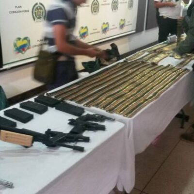 Les armes saisies sur les guérilleros capturés