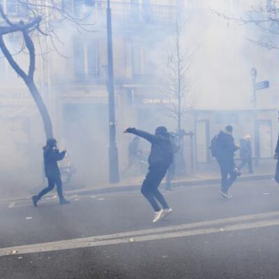 Les affrontements de cet après-midi à Paris