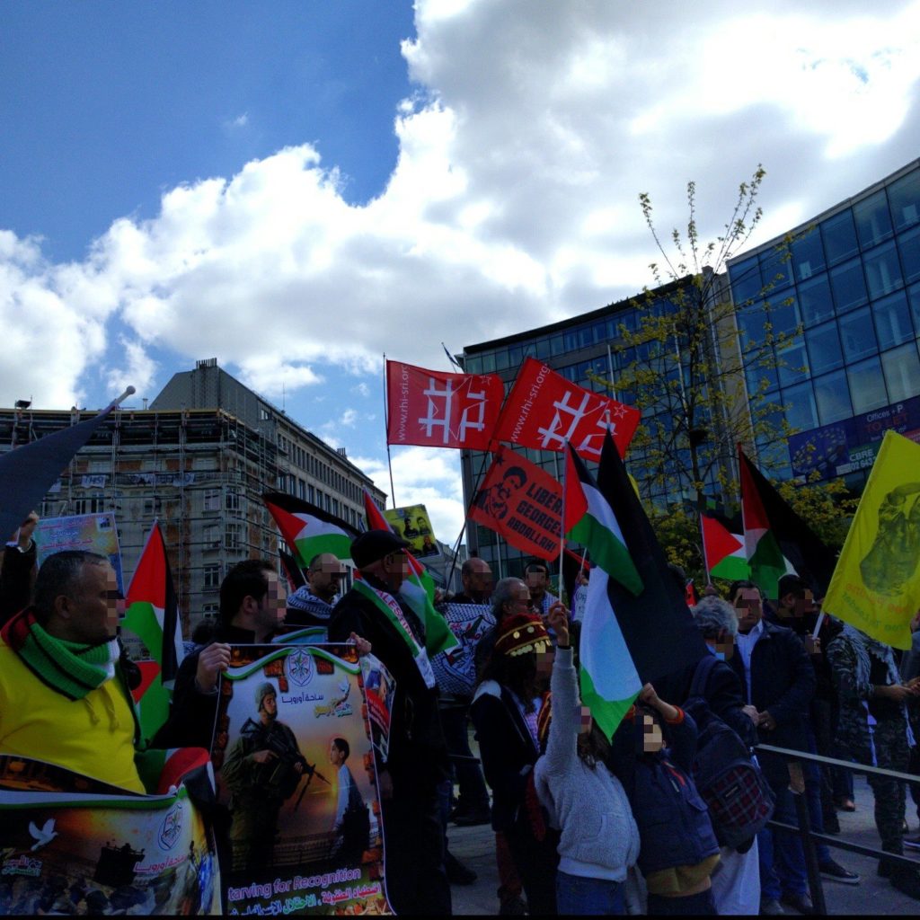 Le rassemblement de vendredi passé rond-point Schuman