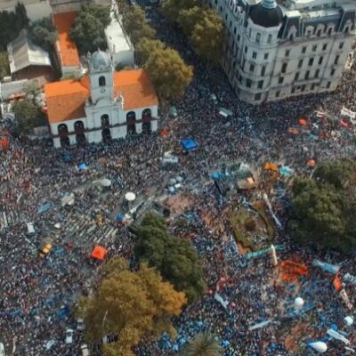 Le 22 mars derniers, les enseignants en grève envahissaient le centre de Buenos Aires
