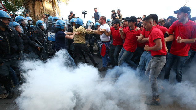 Affrontements à Giardini Naxos