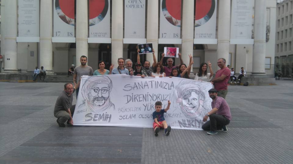 Rassemblement pour  Semih et Nuriye