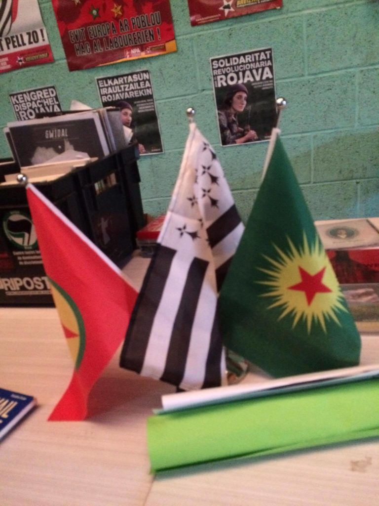 Bretagne: Succès du Fest Noz en soutien au Rojava