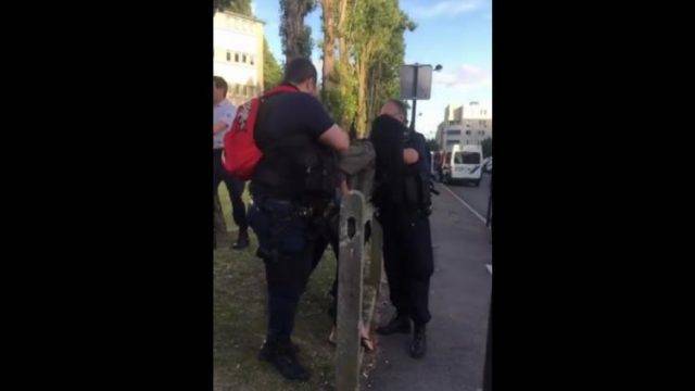 Le contrôle d'identité filmé par Amal Bentounsi