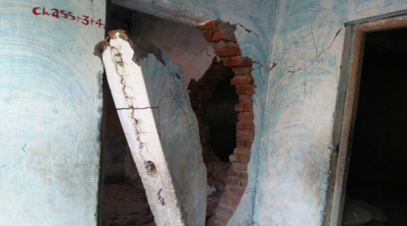 Bâtiment endommagé par la guérilla