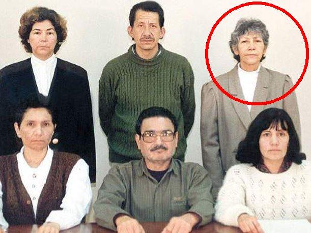 Le comité central du PCP-SL, dans le cercle: Martha Huatay