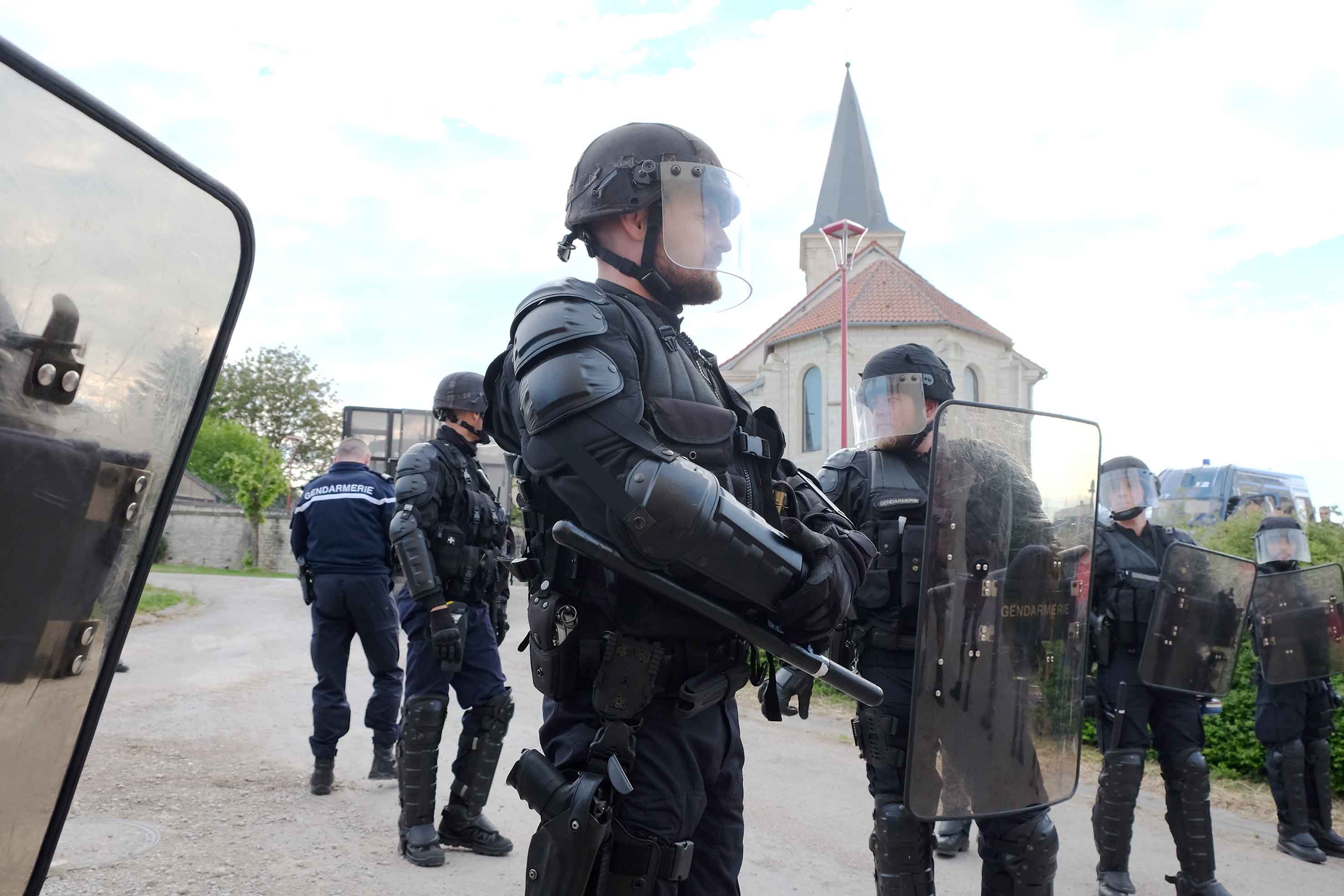 Une centaine de gendarmes sont en permanence à Bure