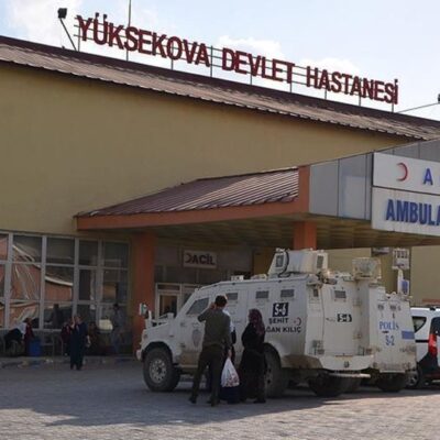 Le transfert des blessés à l'hôpital de Yuksekova