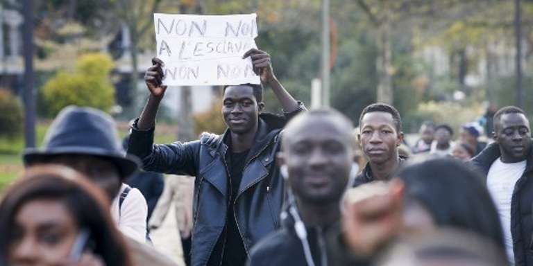 Au rassemblement anti-esclavage de Paris Au rassemblement anti-esclavage de Paris