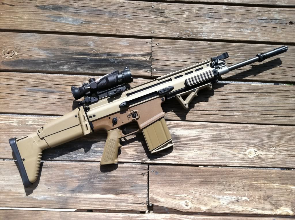 Le FN Scar, arme très demandée par les services de police
