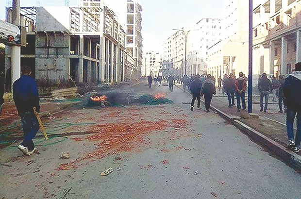 Les rues de Sour El-Ghozlane après les affrontements