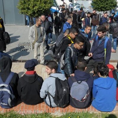 Sit-in devant le lycée de Meftah