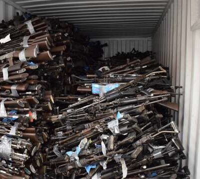 Des armes remises par les FARC