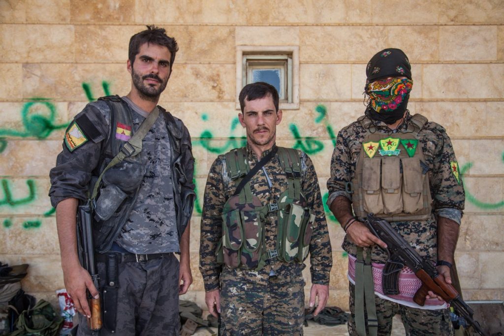 Combattants des YPG International