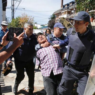 Un des 14 arrestations à Bariloche