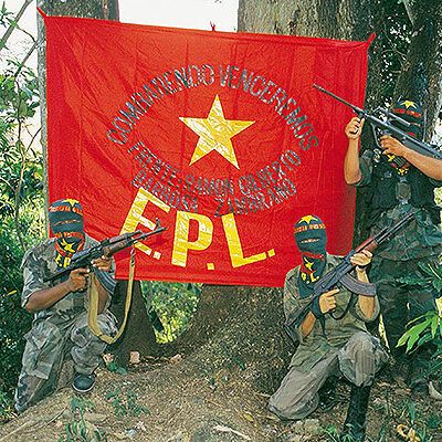 Combattants de l'Ejército Popular de Liberación (EPL)