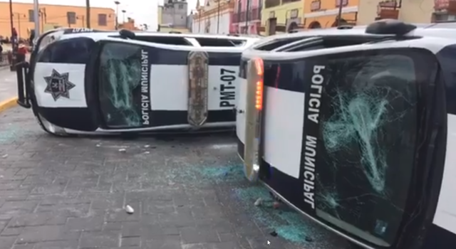 Une rue d'Ixtenco  après les affrontements