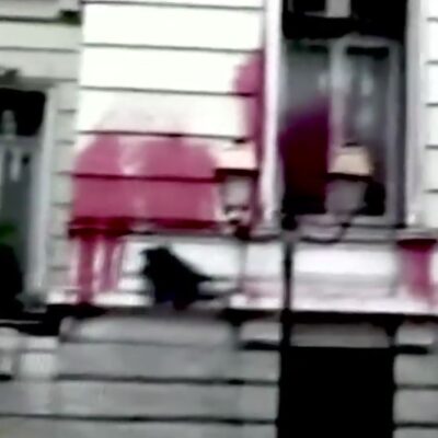 Attaque à la peinture contre l'ambassade de France à Athènes