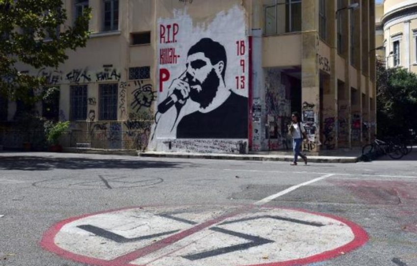 Athènes: fresque à la mémoire de Pávlos Fýssas, rappeur assassiné par Aube Dorée