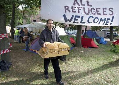 Solidarité avec les migrants au parc Maximilien