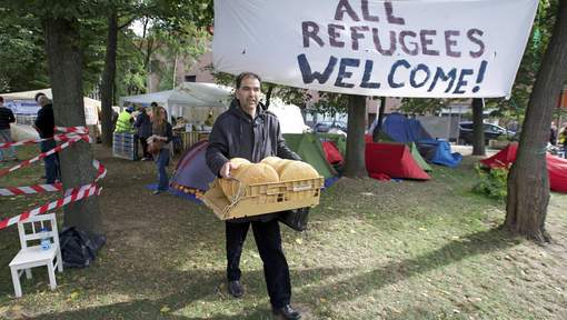 Solidarité avec les migrants au parc Maximilien