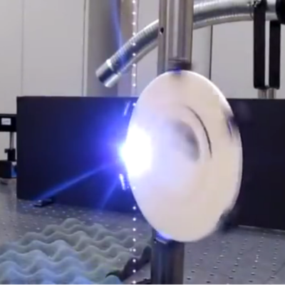 Le Laser-Induced Plasma Effect