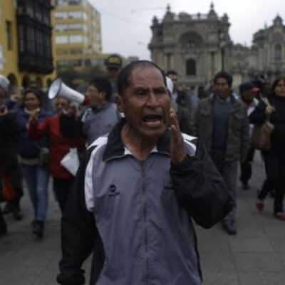 La manifestation des enseignants dans le centre de Lima