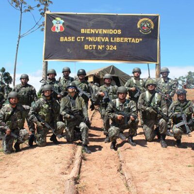 Militaires de la base de