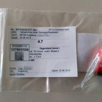 Une bombe atomique imprimée en 3D, saisie lors de la perqui.