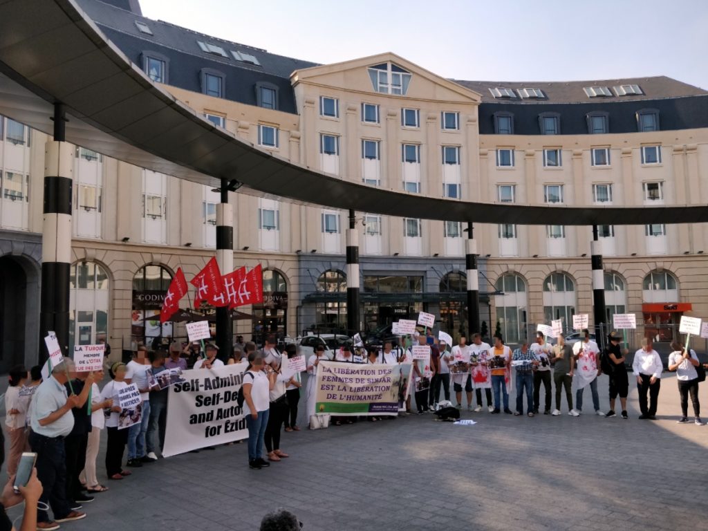 Rassemblement à Bruxelles en solidarité avec Shengal