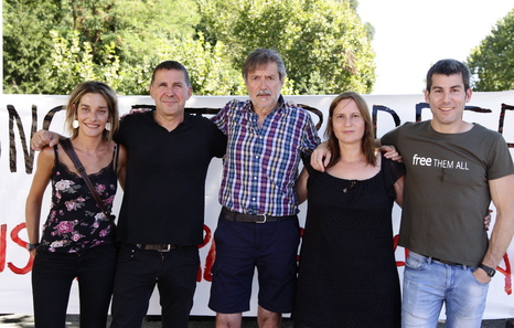 Miren Zabaleta, Arnaldo Otegi, Rafa Díez, Sonia Jacinto et Arkaitz Rodriguez.