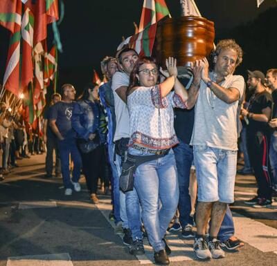 Les funérailles de Kepa del Hoyo, mort des suite d'un infarctus ni détecté ni soigné
