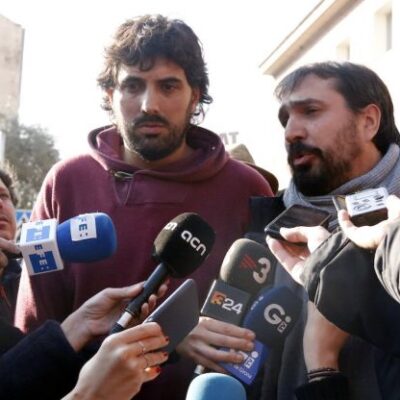 Les maires de Verges et Celrà