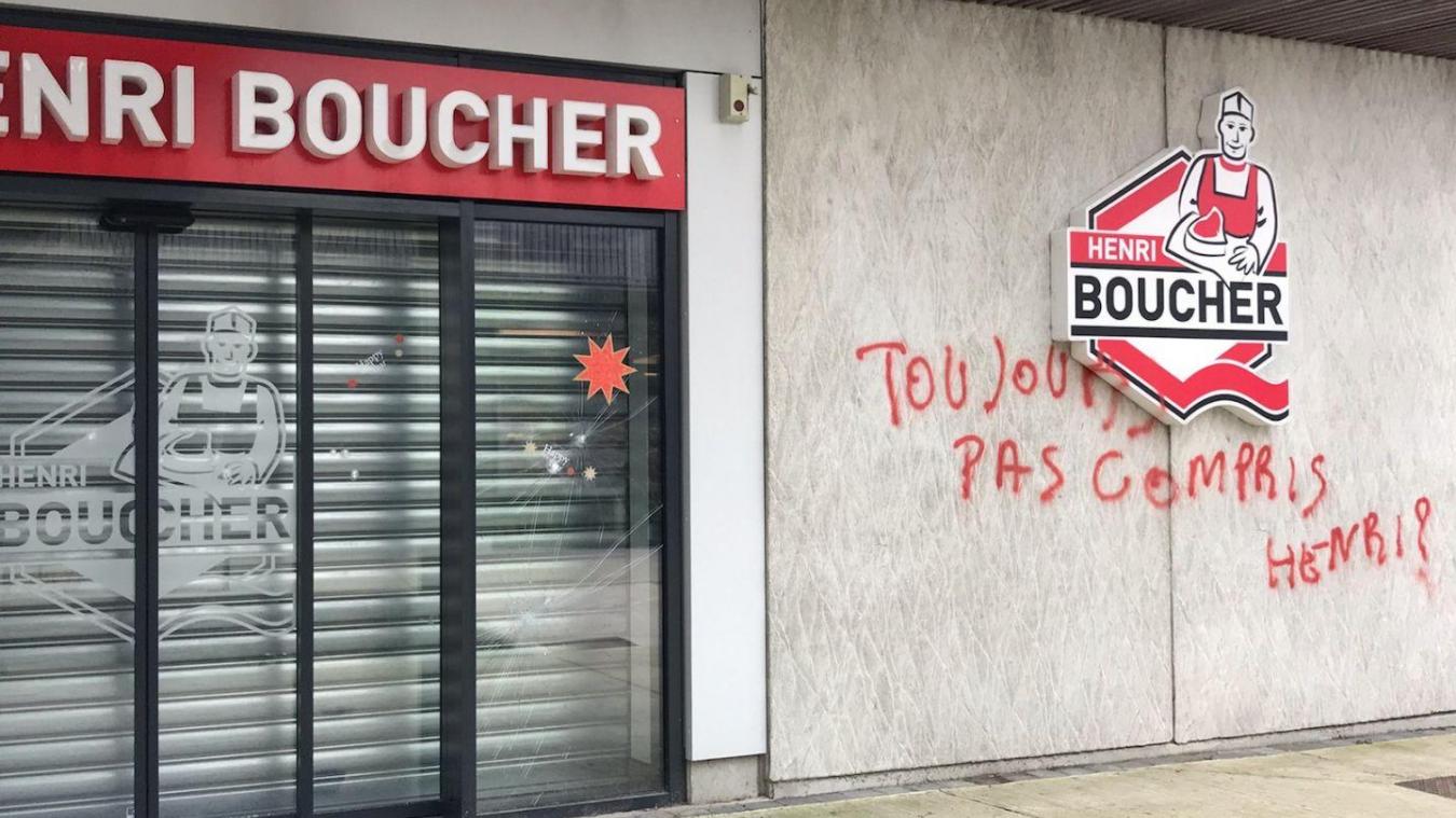 Tag et bris de vitres chez Henri Boucher