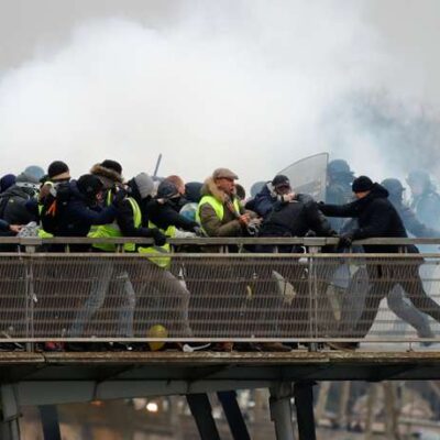 Christophe Dettinger à l'oeuvre le 5 janvier