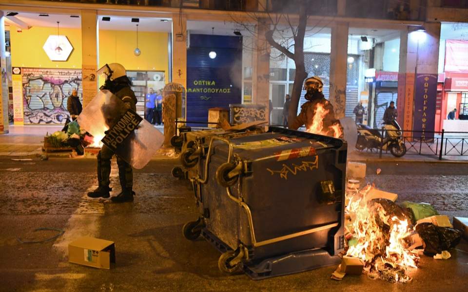 Affrontements à Omonia