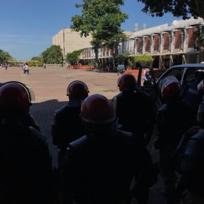 Forces de sécurité sur le campus de l'University of KwaZulu-Natal