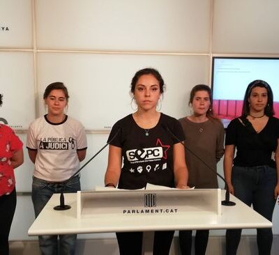 étudiants poursuivis en Catalogne