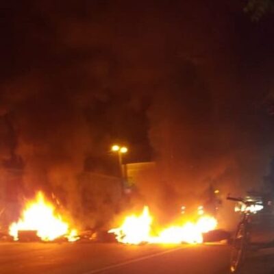 Barricade en feu au La Guajira