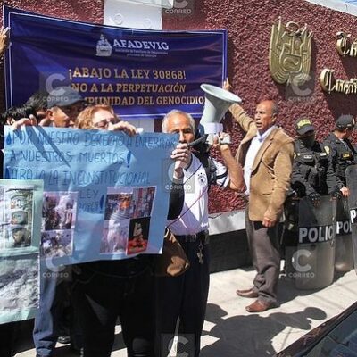 La manifestation devant la Cour constitutionnelle