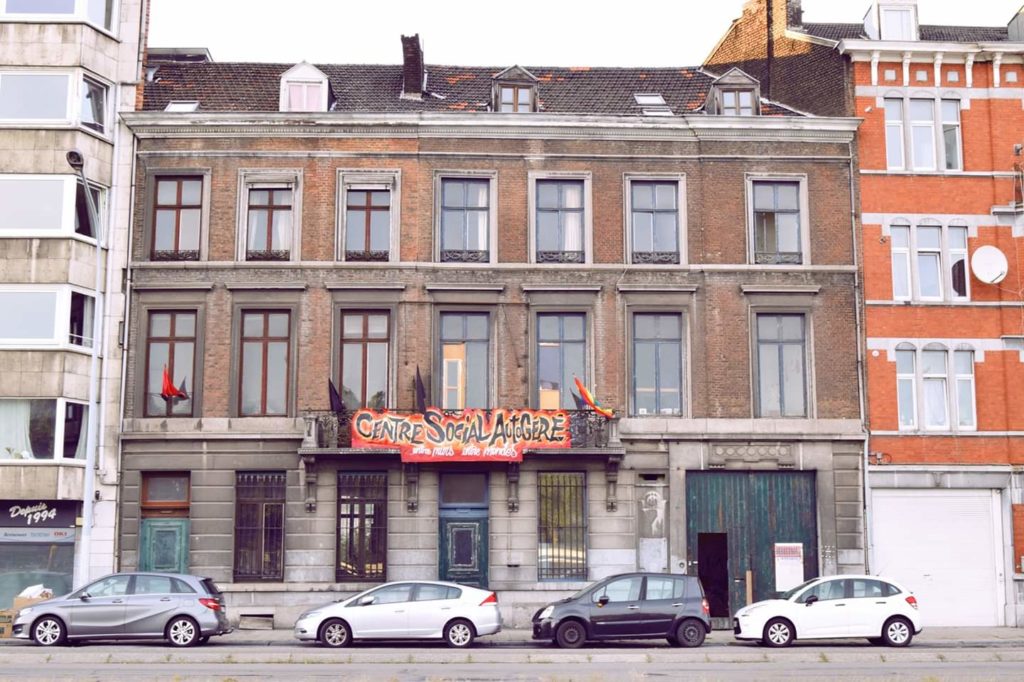 Entre-Murs Entre-Mondes