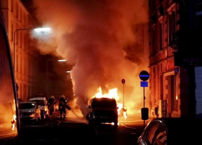 L'incendie à Francfort-Bockenheim