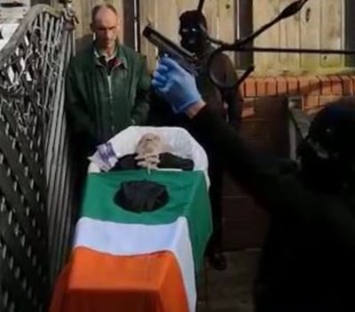 Extrait de la vidéo de la salve d'hommmage